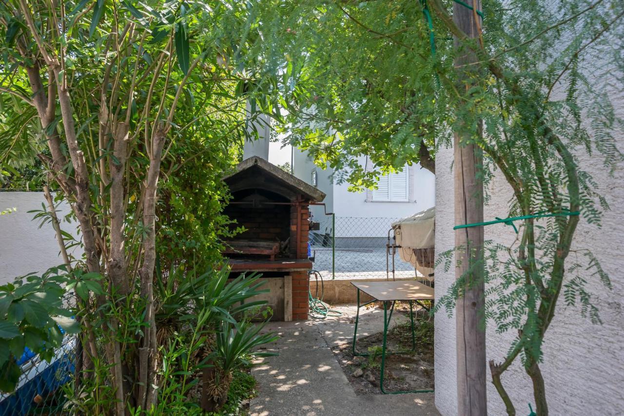 Apartments Mira Privlaka  Exterior photo